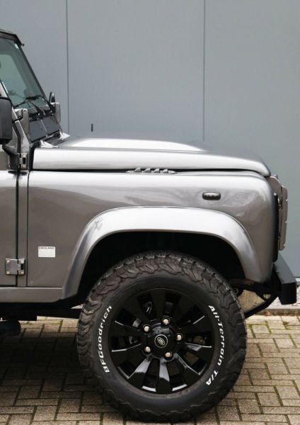 Land Rover Defender 90 1991 114508