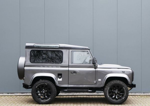 Land Rover Defender 90 1991 114509