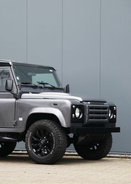 Land Rover Defender 90 1991 114510