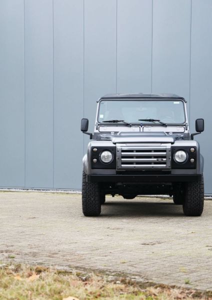 Land Rover Defender 90 1991 114514