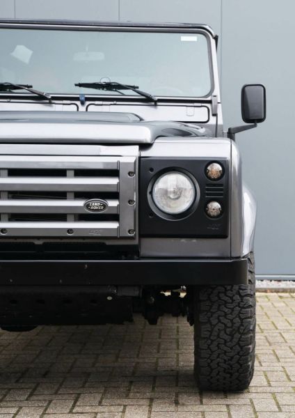 Land Rover Defender 90 1991 114519