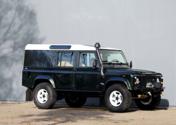 Land Rover Defender 110 2000 114545