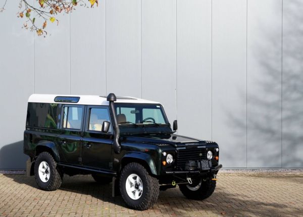 Land Rover Defender 110 2000 114549