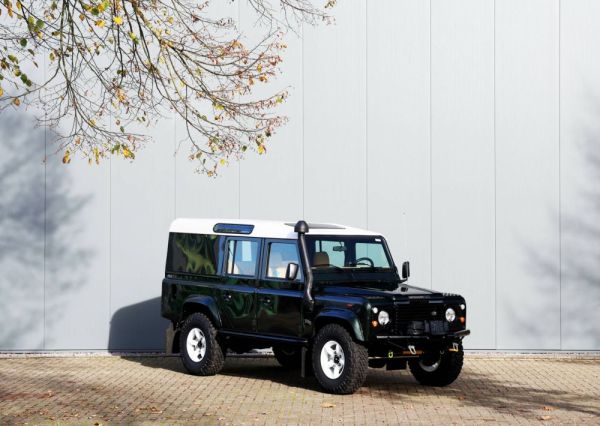 Land Rover Defender 110 2000 114550