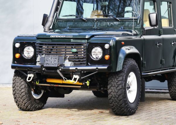 Land Rover Defender 110 2000 114557