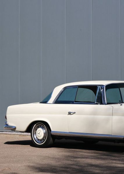 Mercedes-Benz 280 SE 1968 122600