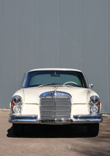 Mercedes-Benz 280 SE 1968 122609