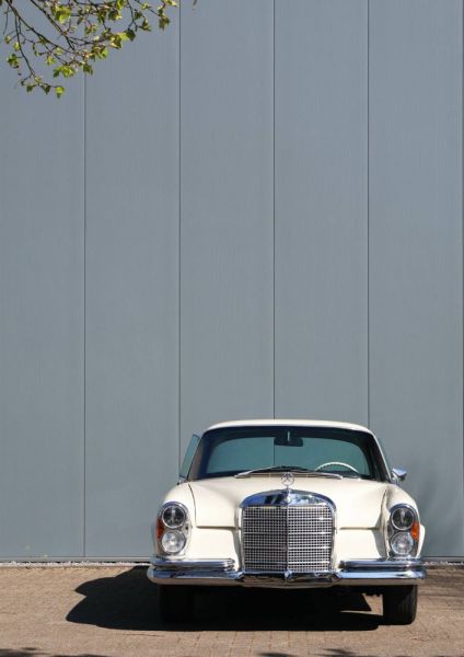 Mercedes-Benz 280 SE 1968 122611