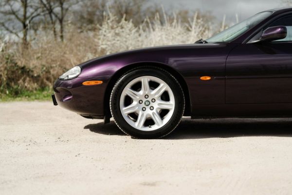 Jaguar XK8 4.0 1999 119157