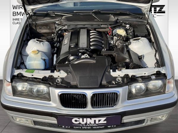 BMW 320i 1999 126219