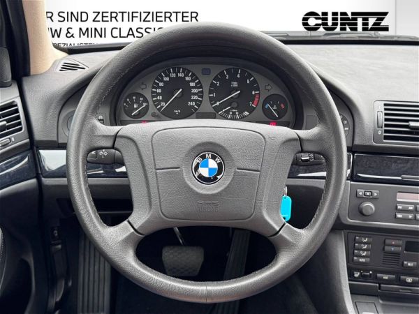 BMW 528i 1997 126235