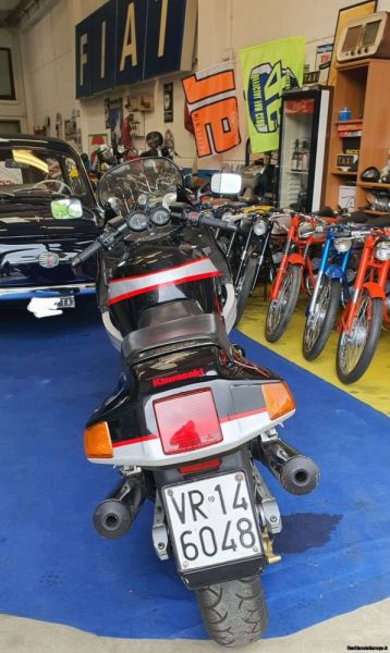 Kawasaki ZX-10 1989 114992