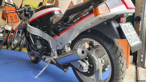 Kawasaki ZX-10 1989 114994