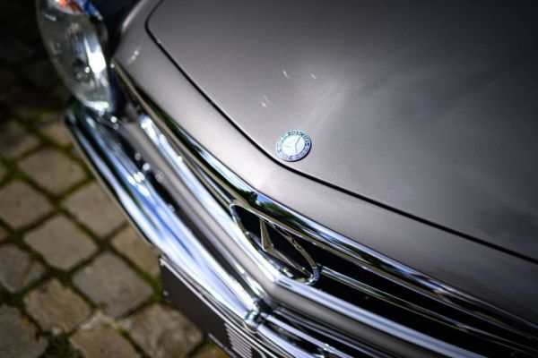 Mercedes-Benz 280 SL 1969 3797