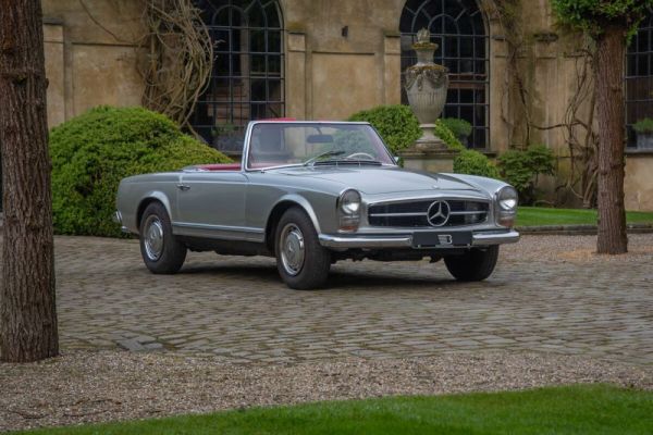 Mercedes-Benz 250 SL 1968 124813