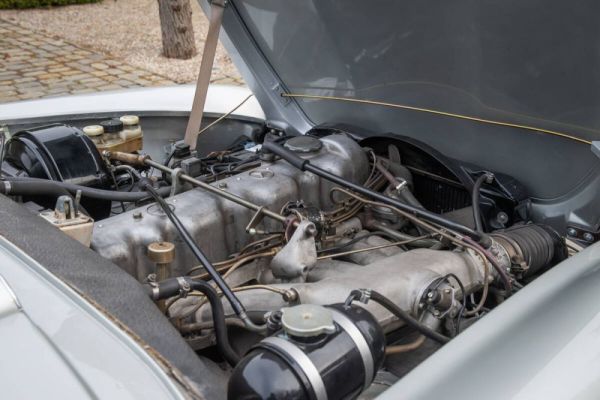 Mercedes-Benz 250 SL 1968 124819