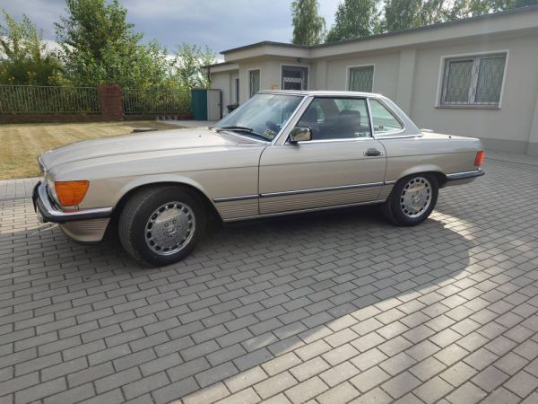 Mercedes-Benz 560 SL 1988 4909