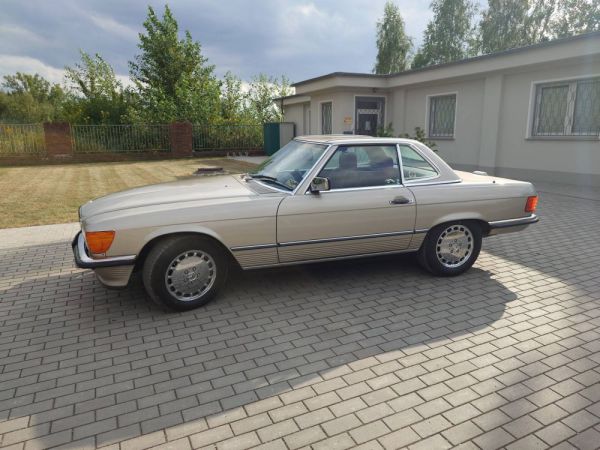 Mercedes-Benz 560 SL 1988 4910