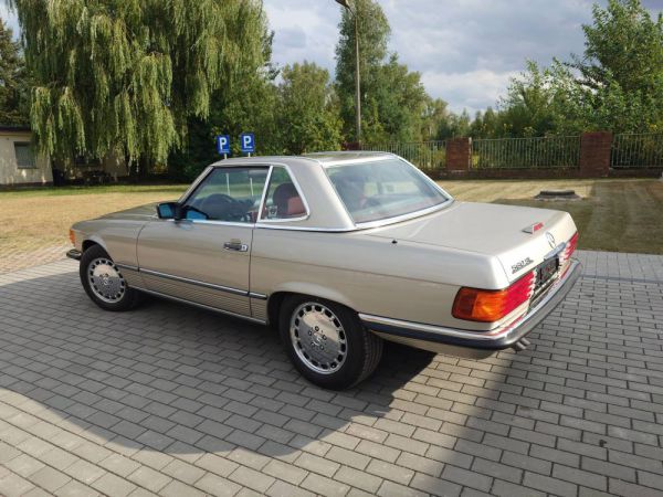 Mercedes-Benz 560 SL 1988 4912