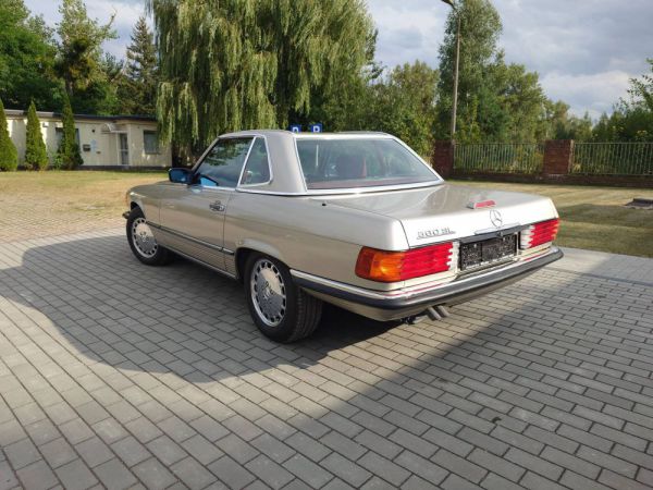 Mercedes-Benz 560 SL 1988 4913