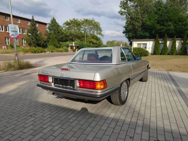 Mercedes-Benz 560 SL 1988 4915