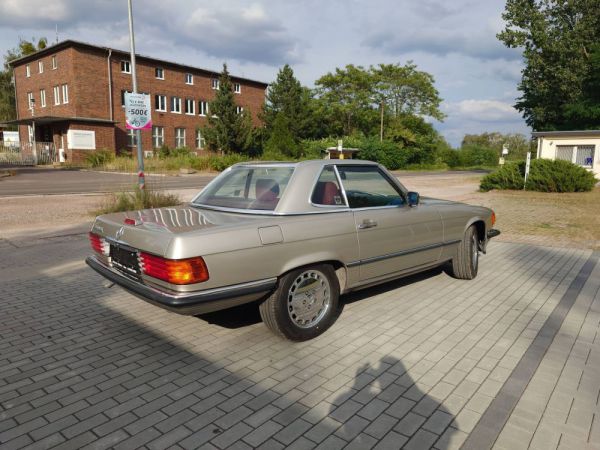 Mercedes-Benz 560 SL 1988 4916