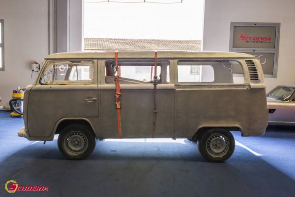Volkswagen T2b Kombi 1975