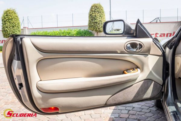 Jaguar XK8 4.0 1999 57975
