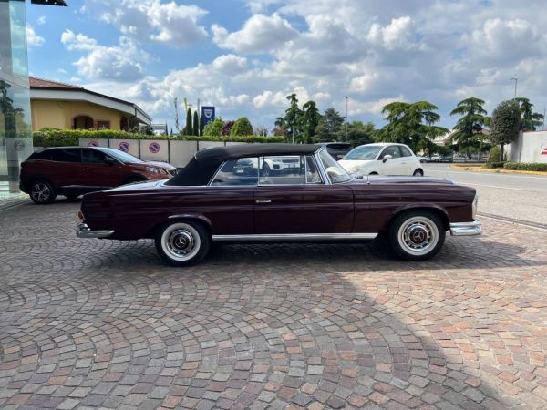 Mercedes-Benz 220 SE b 1963 120168