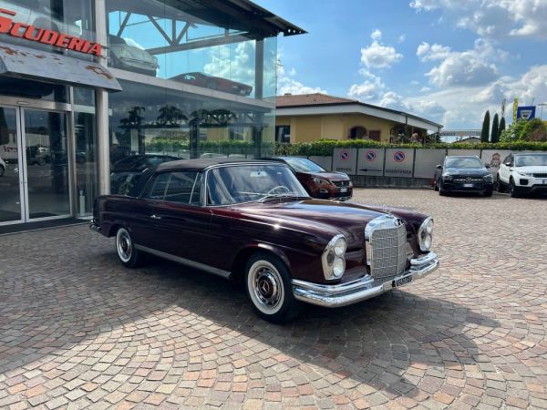 Mercedes-Benz 220 SE b 1963 120169