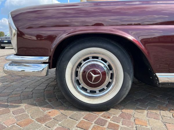 Mercedes-Benz 220 SE b 1963 120173