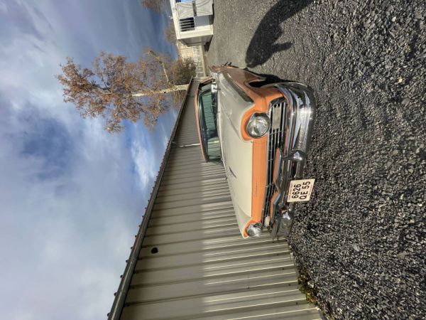 Ford Fairlane Skyliner 1957 82618