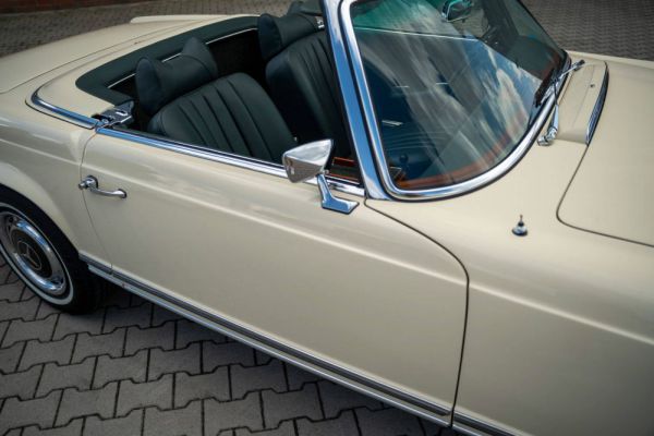 Mercedes-Benz 280 SL 1969 1573