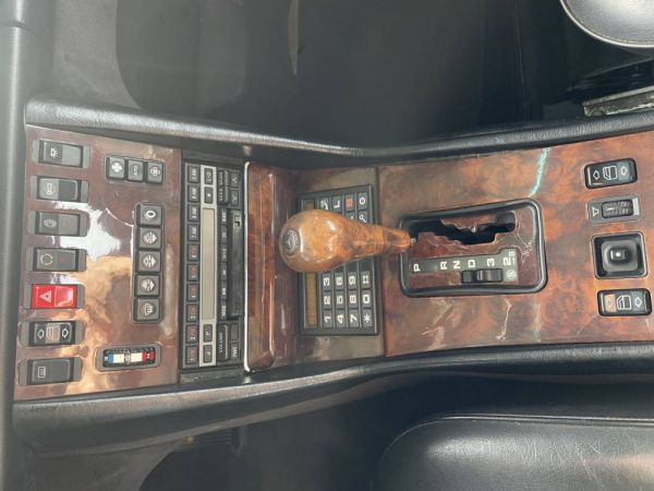 Mercedes-Benz 560 SEC 1988 89109