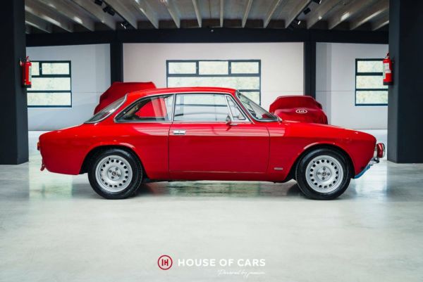 Alfa Romeo Giulia 1600 GT Junior 1974 120238
