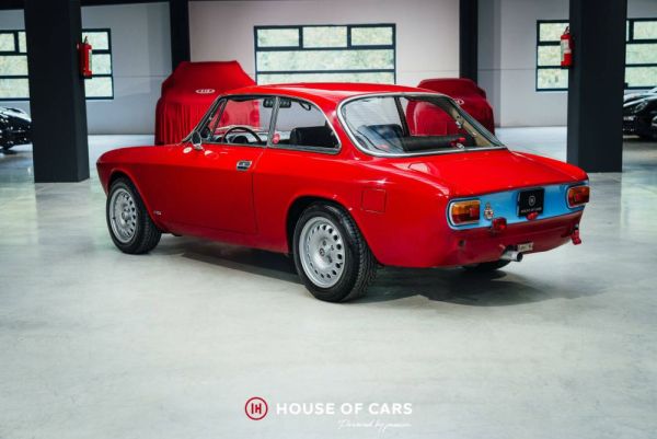 Alfa Romeo Giulia 1600 GT Junior 1974 120242
