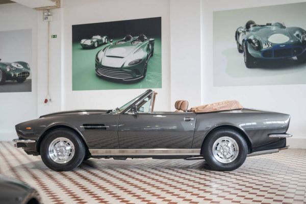 Aston Martin V8 Volante 1982 118987