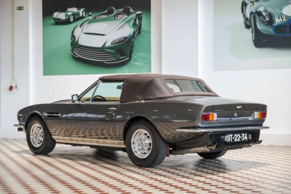 Aston Martin V8 Volante 1982 118989