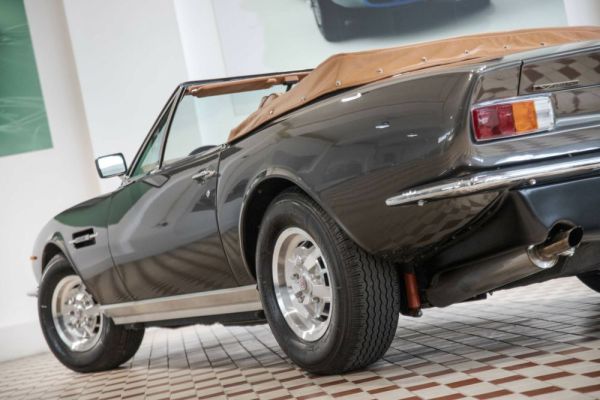 Aston Martin V8 Volante 1982 118995