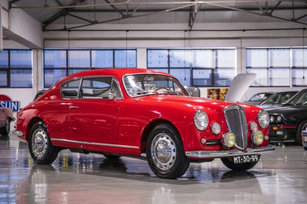 Lancia Aurelia B20 GT 2500 1957