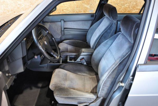 Alfa Romeo 75 2.0 Twin Spark 1988 42491