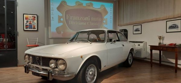 Alfa Romeo 2000 GT Veloce 1971