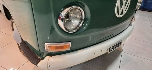 Volkswagen T2a minibus 1970
