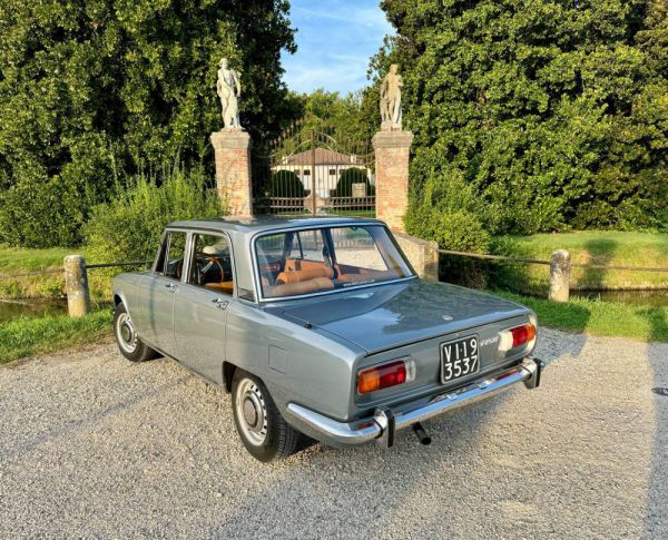 Alfa Romeo 1750 Berlina 1970 24692