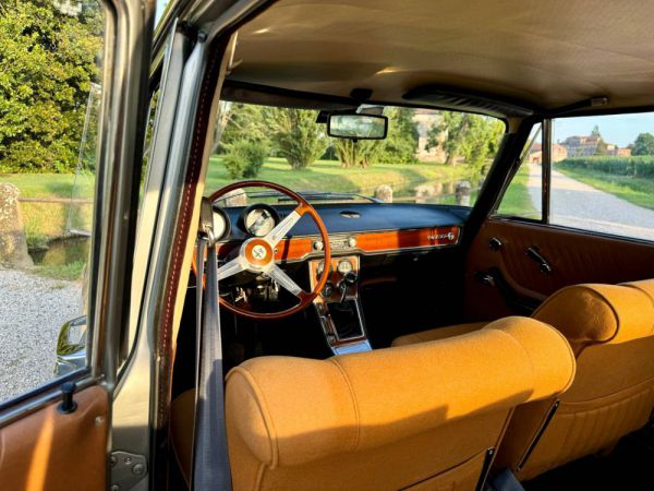 Alfa Romeo 1750 Berlina 1970 24699