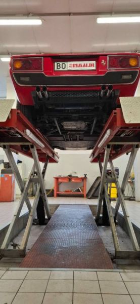 Ferrari Dino 208 GT4 1976 116538