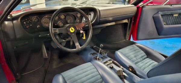 Ferrari Dino 208 GT4 1976 116542