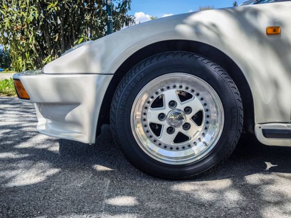 Porsche 911 Carrera 3.2 1985 121223