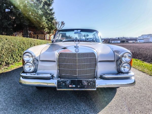 Mercedes-Benz 220 SE b 1964 123325