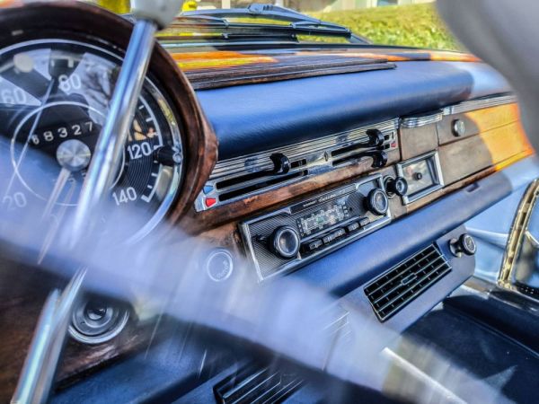 Mercedes-Benz 220 SE b 1964 123328